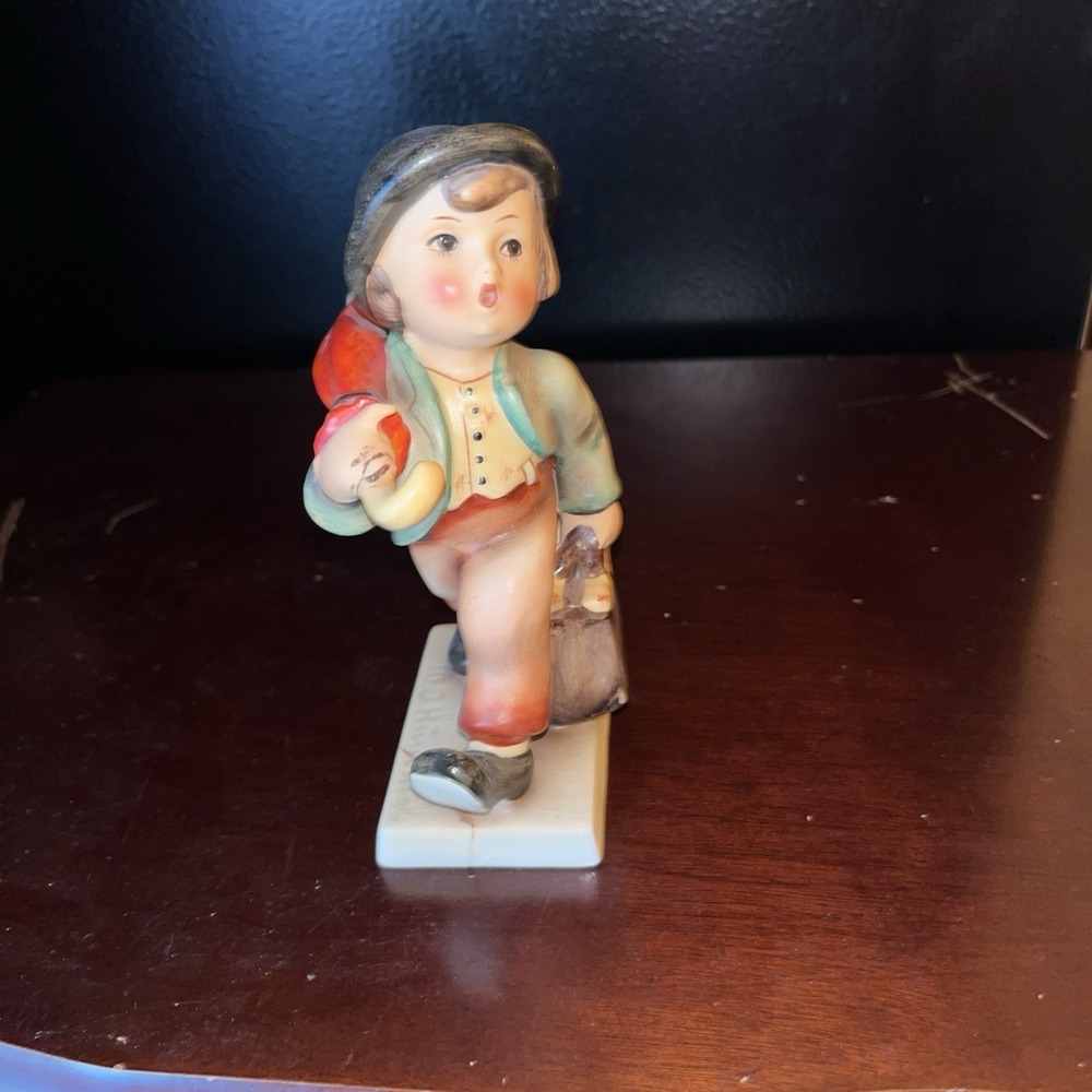 Hummel  Merry Wanderer  Approximately   4 3/4" Tall Corner Piece Repaired